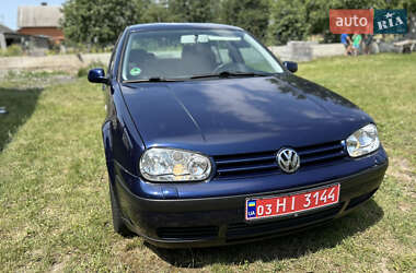 Хэтчбек Volkswagen Golf 2001 в Луцке