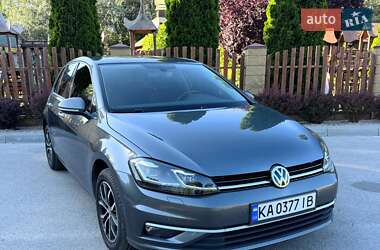 Хетчбек Volkswagen Golf 2018 в Дніпрі