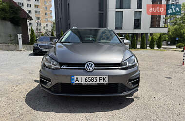 Універсал Volkswagen Golf 2017 в Львові