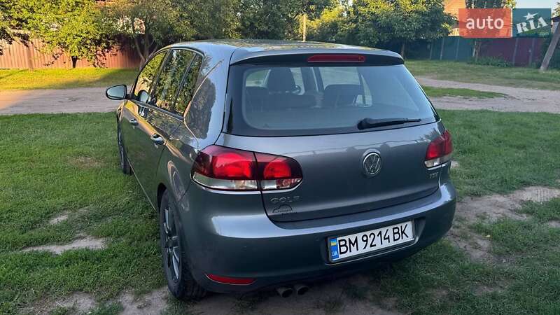 Хэтчбек Volkswagen Golf 2009 в Кролевце