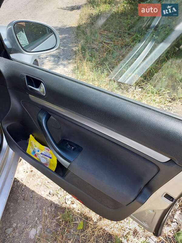 Универсал Volkswagen Golf 2011 в Каменском