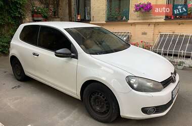Хэтчбек Volkswagen Golf 2011 в Киеве