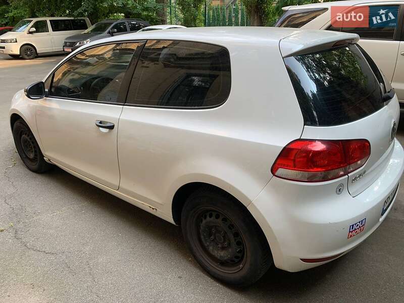 Хэтчбек Volkswagen Golf 2011 в Киеве фото 4 Хэтчбек Volkswagen Golf 2011 в Киеве