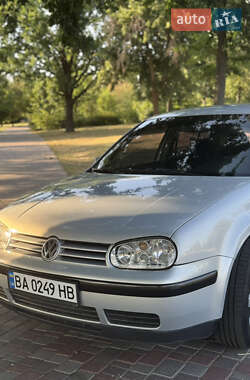 Хэтчбек Volkswagen Golf 1998 в Кропивницком