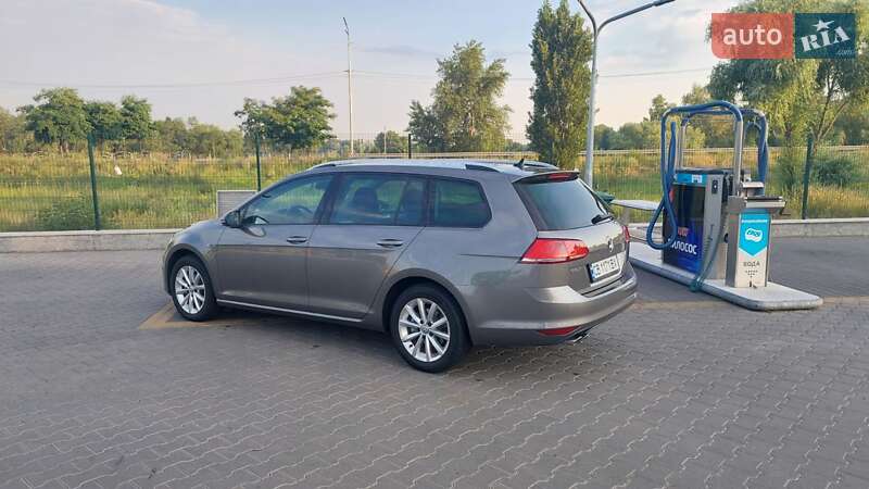 Універсал Volkswagen Golf 2015 в Києві