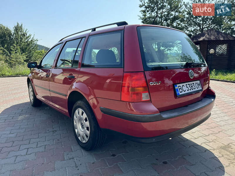 Универсал Volkswagen Golf 2002 в Львове