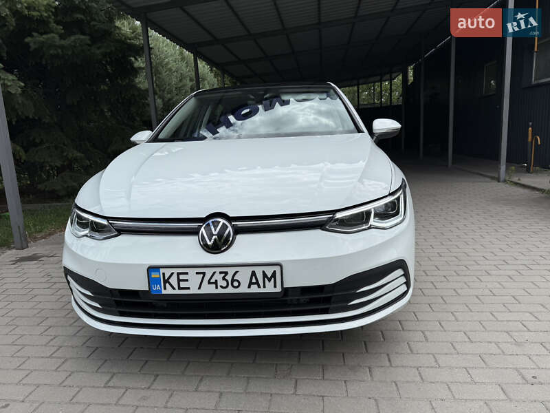 Хетчбек Volkswagen Golf 2022 в Павлограді