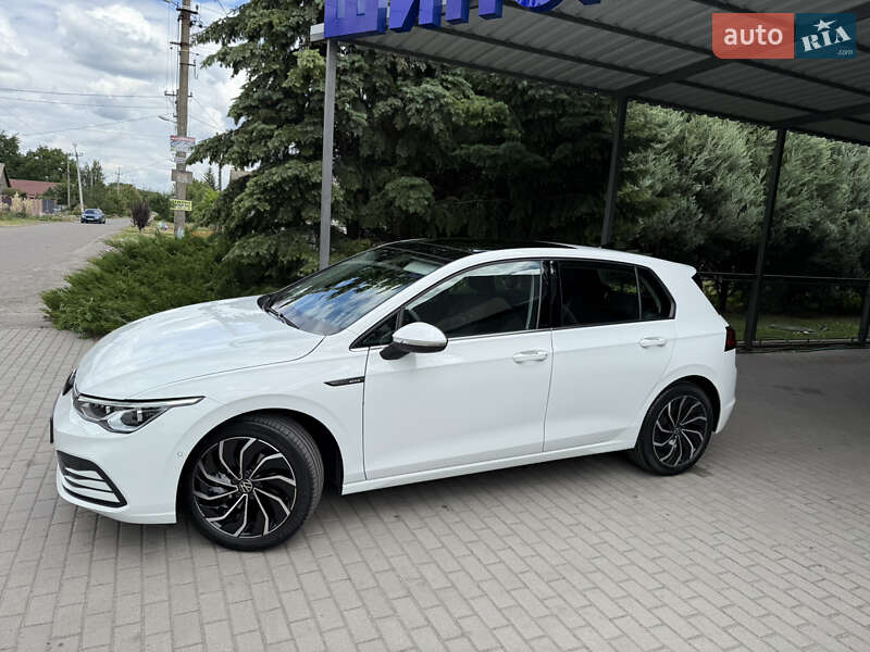 Хетчбек Volkswagen Golf 2022 в Павлограді