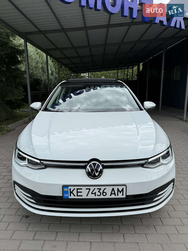Хетчбек Volkswagen Golf 2022 в Павлограді