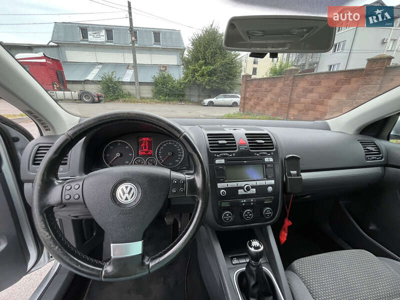 Універсал Volkswagen Golf 2008 в Рівному