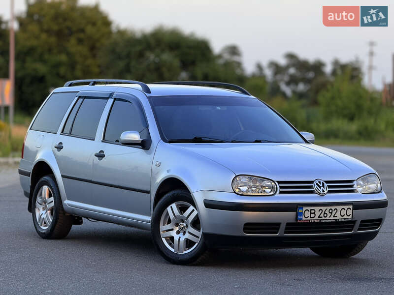 Універсал Volkswagen Golf 2001 в Мені