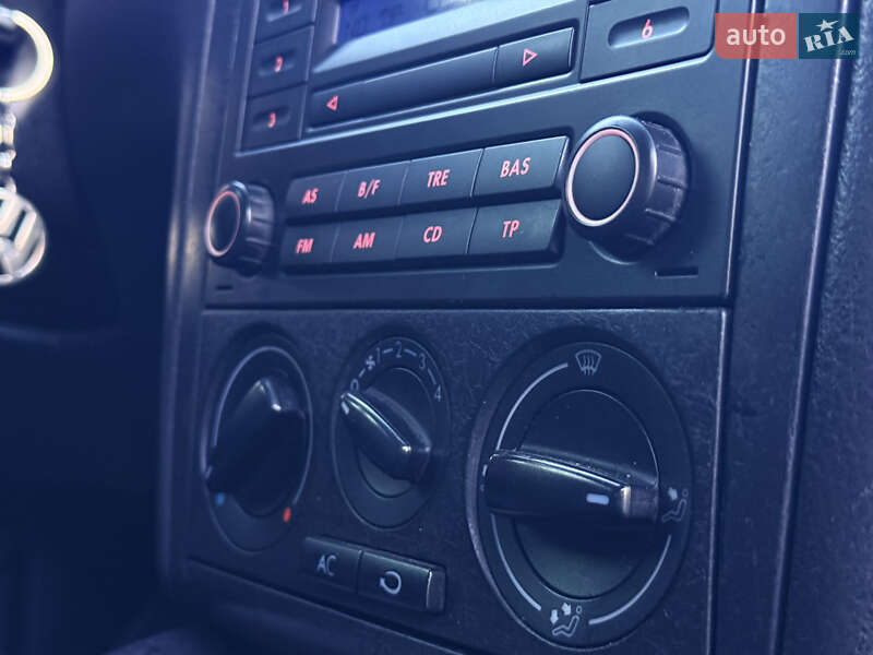 Універсал Volkswagen Golf 2001 в Мені