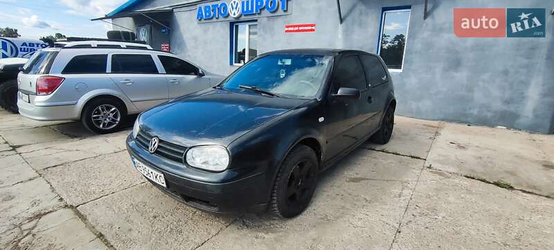 Хетчбек Volkswagen Golf 2000 в Коростені