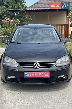 Хетчбек Volkswagen Golf 2008 в 