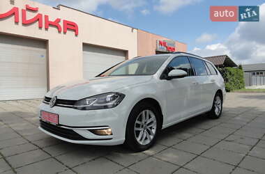 Універсал Volkswagen Golf 2017 в Луцьку