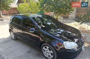 Хэтчбек Volkswagen Golf 2006 в Белгороде-Днестровском