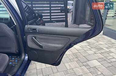 Хетчбек Volkswagen Golf 1998 в 
