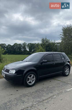 Хэтчбек Volkswagen Golf 2002 в Гайсине