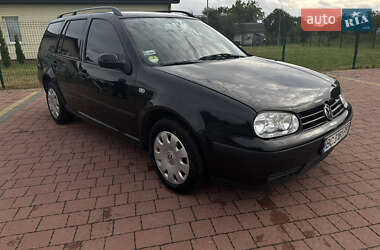 Універсал Volkswagen Golf 2001 в Стрию