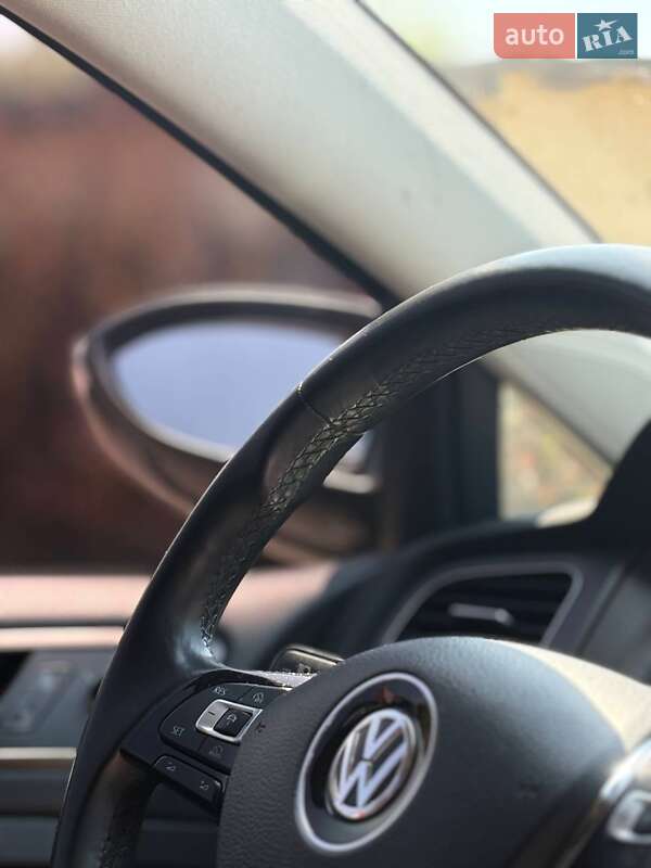 Хетчбек Volkswagen Golf 2012 в Гостомелі