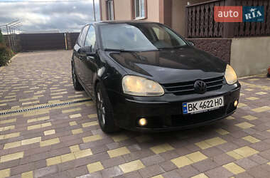 Універсал Volkswagen Golf 2004 в 