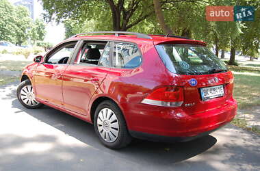 Универсал Volkswagen Golf 2009 в Ровно