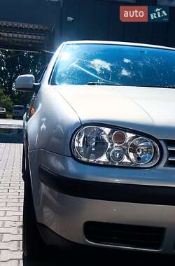 Хэтчбек Volkswagen Golf 1999 в  фото 4 Хэтчбек Volkswagen Golf 1999 в