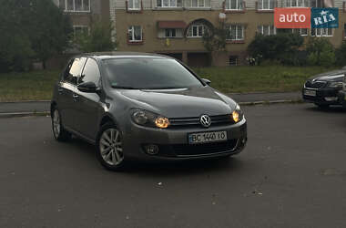 Хетчбек Volkswagen Golf 2011 в Дрогобичі