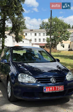 Хэтчбек Volkswagen Golf 2005 в Звягеле