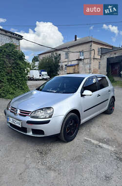 Хэтчбек Volkswagen Golf 2004 в Полтаве