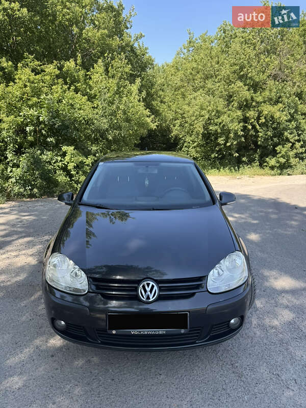 Volkswagen Golf 2005