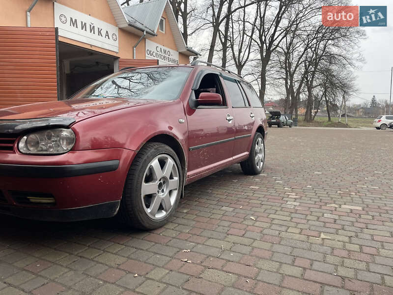Універсал Volkswagen Golf 1999 в Чернівцях