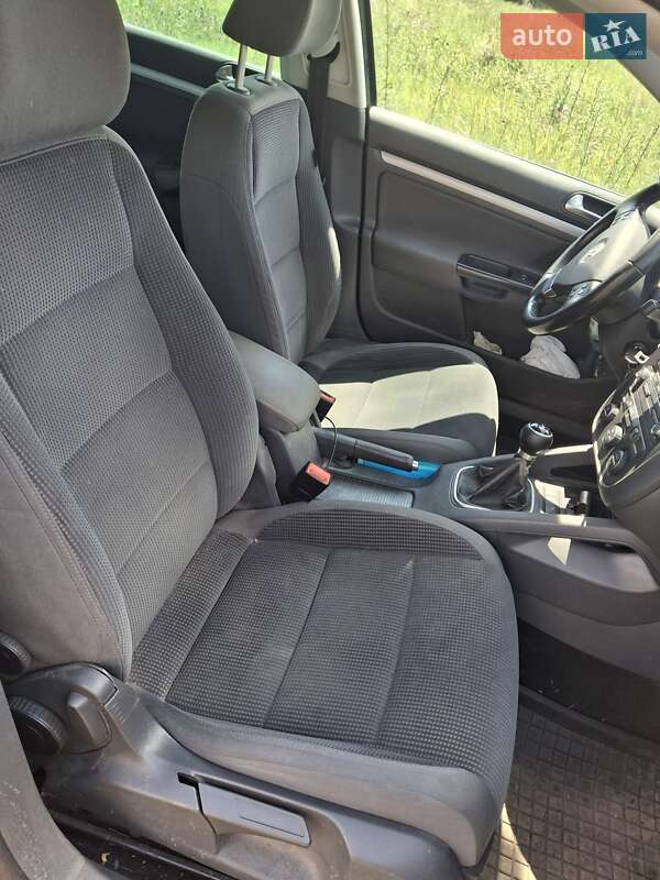 Универсал Volkswagen Golf 2009 в Харькове