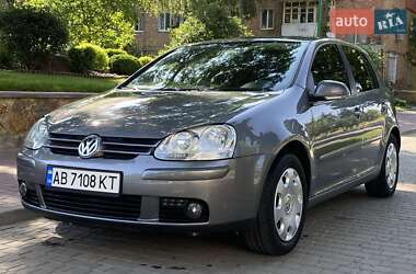 Хэтчбек Volkswagen Golf 2006 в Могилев-Подольске