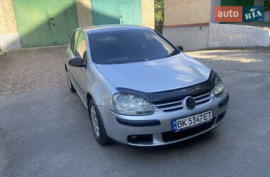 Хэтчбек Volkswagen Golf 2006 в Ровно