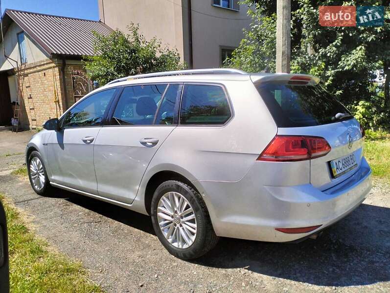 Універсал Volkswagen Golf 2014 в Луцьку