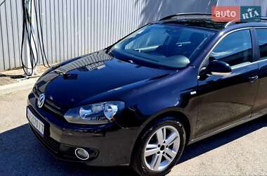 Універсал Volkswagen Golf 2012 в Києві