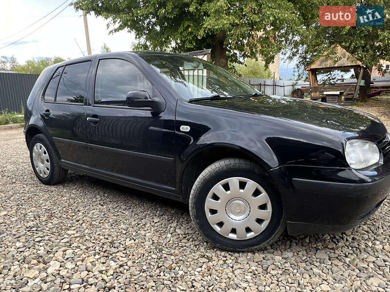 Volkswagen Golf 2001