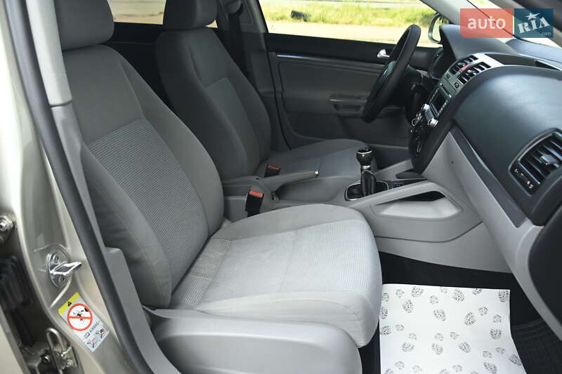 Універсал Volkswagen Golf 2008 в Бердичеві