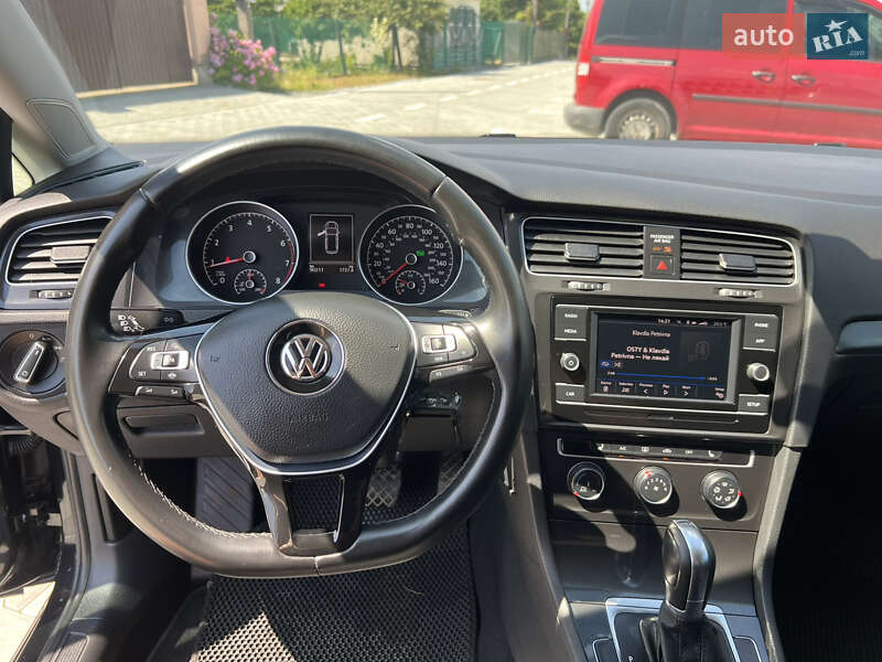 Универсал Volkswagen Golf 2019 в Львове