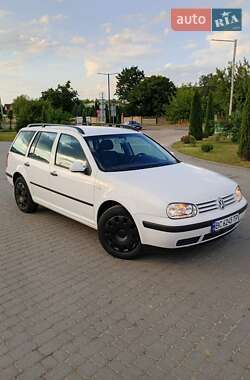 Універсал Volkswagen Golf 2003 в Самборі
