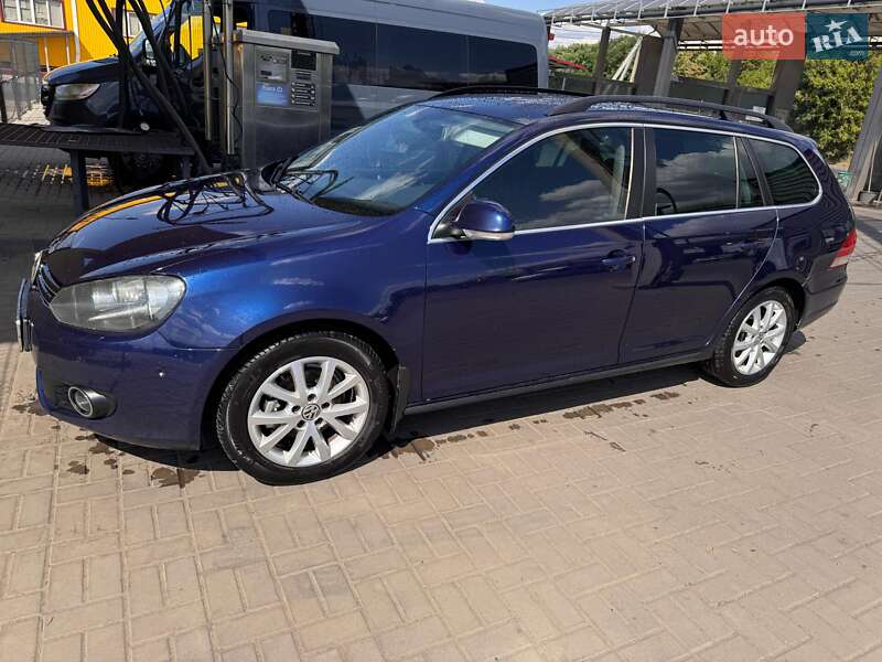 Універсал Volkswagen Golf 2010 в Умані