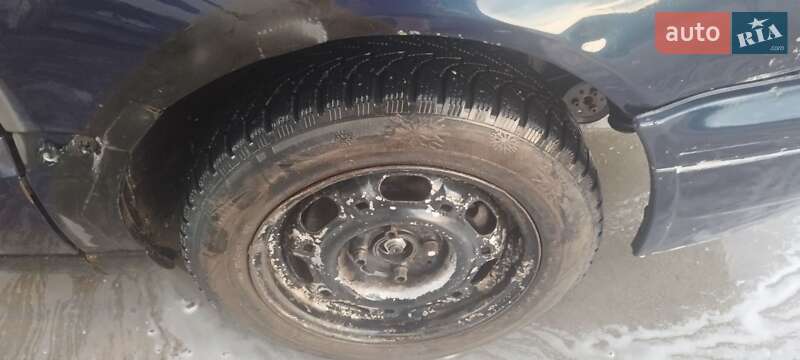 Універсал Volkswagen Golf 1998 в Здолбуніві