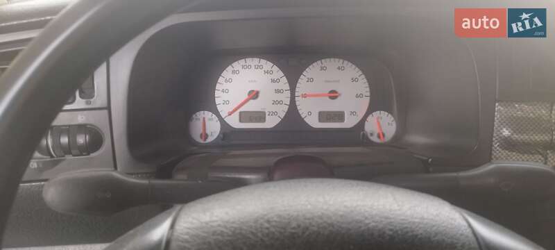 Універсал Volkswagen Golf 1998 в Здолбуніві