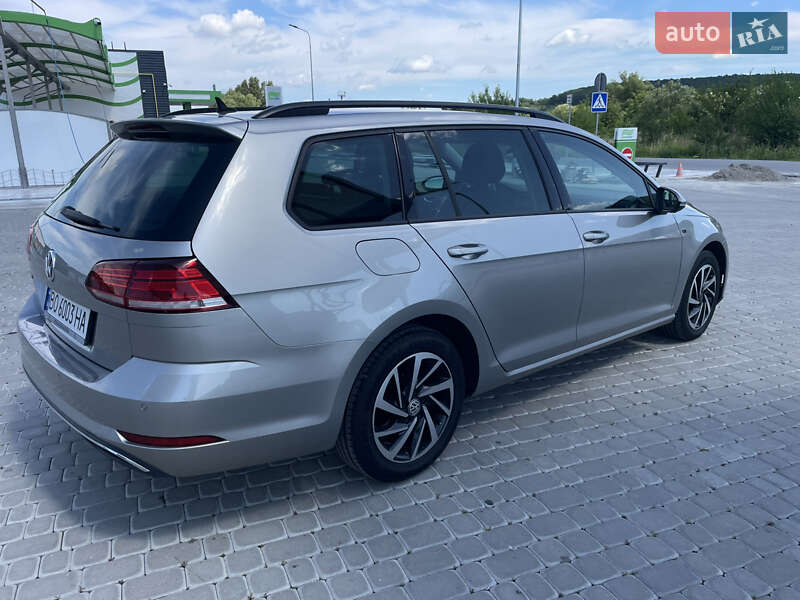 Универсал Volkswagen Golf 2018 в Тернополе