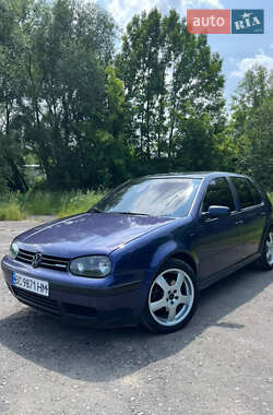 Хэтчбек Volkswagen Golf 2002 в Бориславе