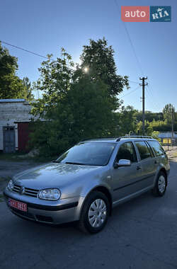 Універсал Volkswagen Golf 2003 в Хоролі