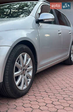 Універсал Volkswagen Golf 2008 в 