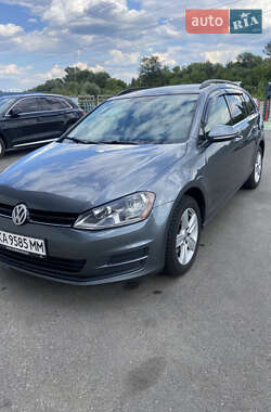 Универсал Volkswagen Golf 2015 в Ирпене