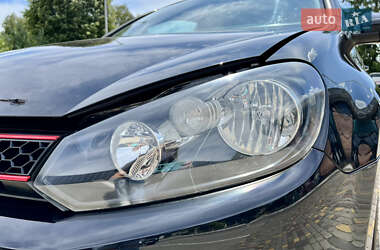 Хэтчбек Volkswagen Golf 2009 в 